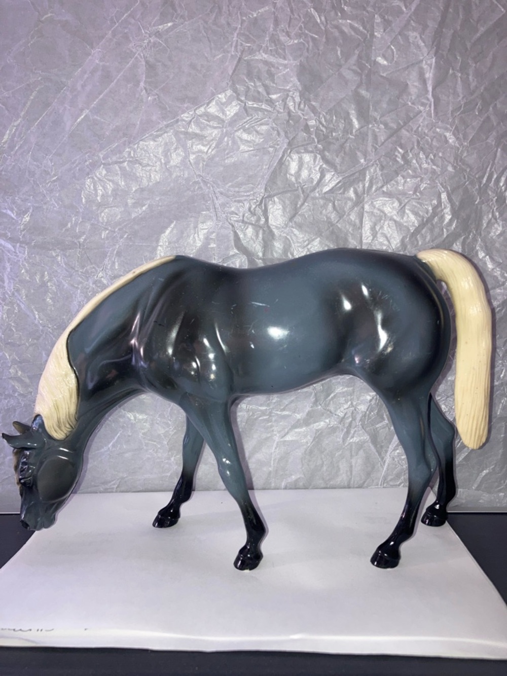 Vintage HARTLAND PLASTICS Blue/Gray w/White/Blonde GRAZING MARE Glossy 1960's